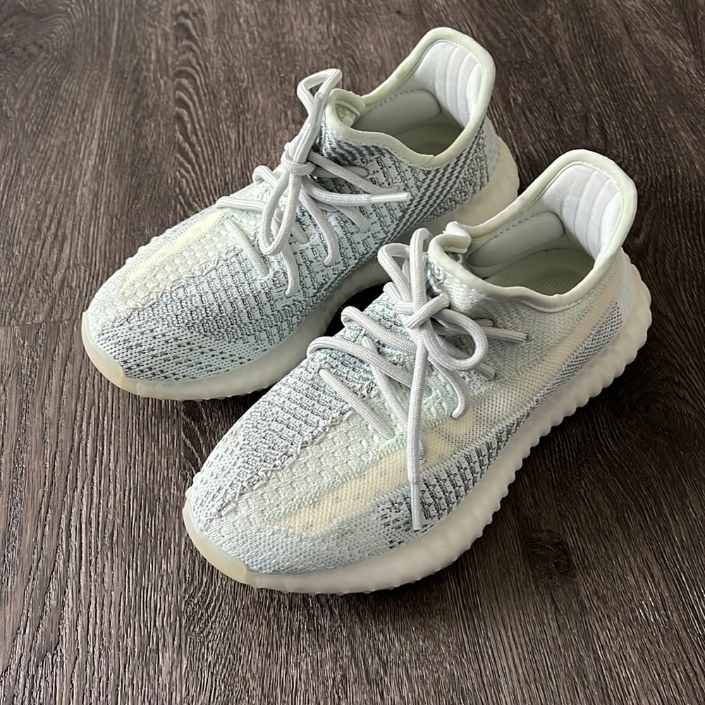 Yeezy Boost 350 Reflective in Cloud White